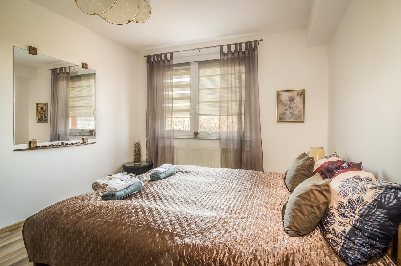 Apartment 10 Visoko Kültér fotó