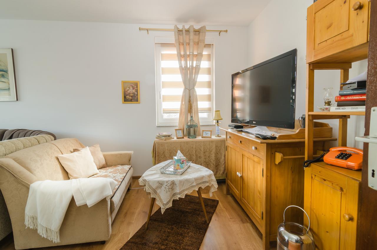 Apartment 10 Visoko Kültér fotó